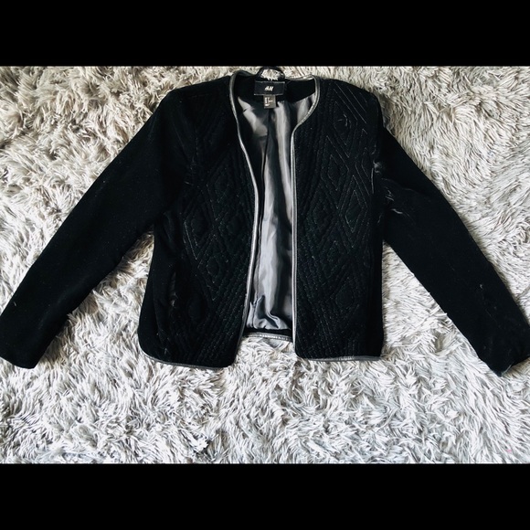 H&M NWOT Women Suede Open Blazer padded Shoulder with no collar Size 6 - Picture 1 of 6